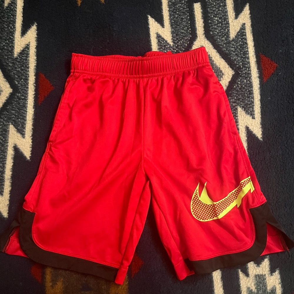 Nike Athletic Shorts (Youth L)